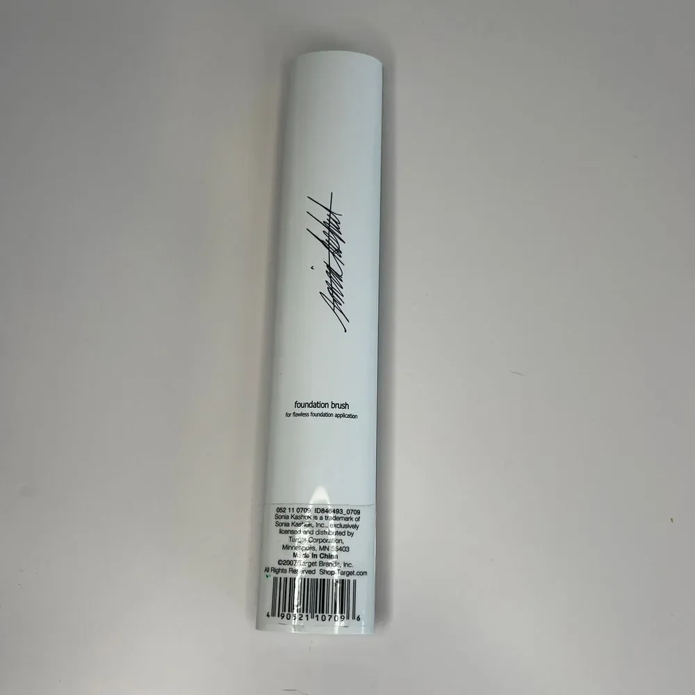 Sonia Kashuk Foundation‎ Brush No. 5 New in Box